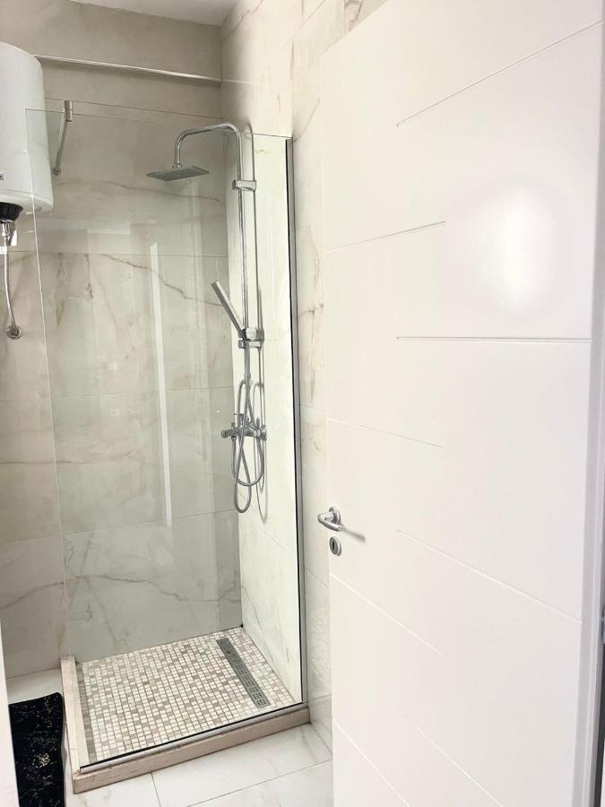 Twentysix Apartment Shkodër Екстериор снимка